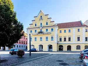 Prodej činžovního domu, Žatec, náměstí Svobody, 1500 m2