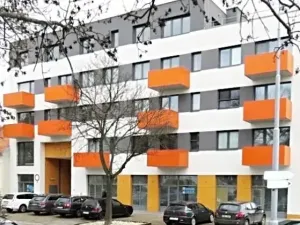 Pronájem garážového stání, Brno, Mojmírovo náměstí, 13 m2