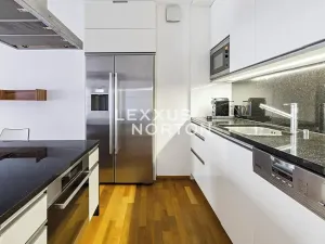 Pronájem bytu 3+1, Praha - Karlín, Šaldova, 94 m2