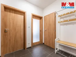 Prodej bytu 2+kk, Praha - Uhříněves, Karla Guta, 48 m2