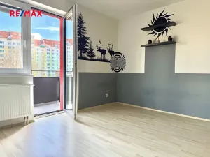 Pronájem bytu 1+kk, Brno, Houbalova, 9573 m2