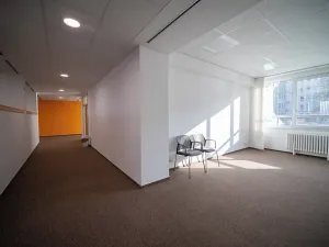 Pronájem kanceláře, Pardubice, Masarykovo náměstí, 260 m2