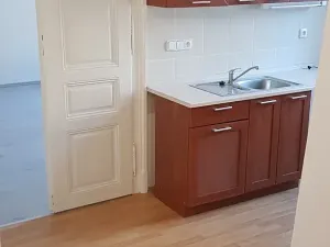 Pronájem bytu 2+1, Brno, Jana Uhra, 55 m2