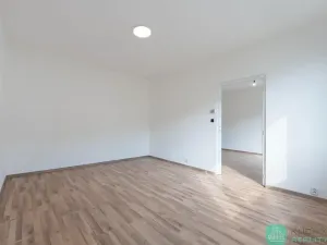 Prodej bytu 1+1, Krupka, Jabloňová, 36 m2