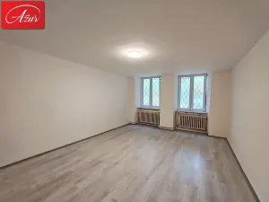 Pronájem bytu 3+1, Teplice, U Hadích lázní, 107 m2