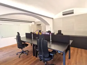 Prodej kanceláře, Praha - Smíchov, Janáčkovo nábřeží, 85 m2