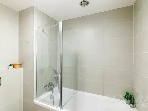 Prodej bytu 1+kk, Praha - Holešovice, Argentinská, 40 m2