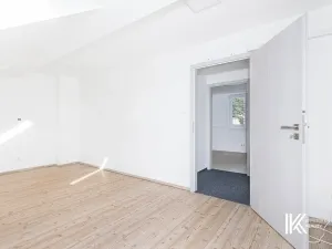 Pronájem kanceláře, Pardubice, Chrudimská, 149 m2