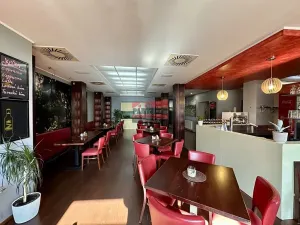 Prodej komerční nemovitosti, Veselí nad Lužnicí, náměstí T. G. Masaryka, 1037 m2