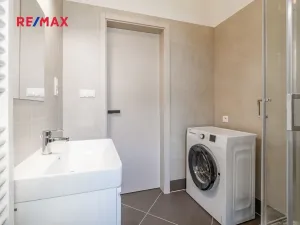 Pronájem bytu 1+kk, Praha - Chodov, Šternovská, 30 m2