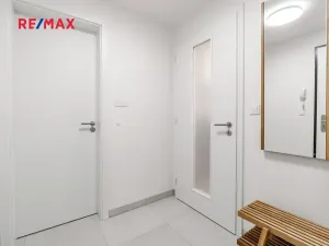 Pronájem bytu 2+kk, Praha - Břevnov, Radimova, 64 m2