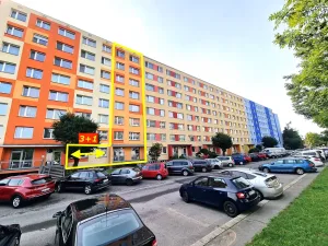 Pronájem bytu 3+1, Praha - Petrovice, Rezlerova, 70 m2