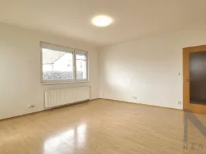 Pronájem bytu 2+kk, Praha - Pitkovice, Žampiónová, 59 m2