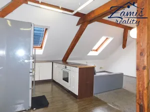 Pronájem bytu 1+kk, Lány, Berounská, 40 m2