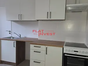 Pronájem bytu 2+kk, Praha - Žižkov, Milíčova, 37 m2