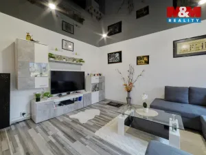 Prodej bytu 2+1, Bukovany, 51 m2