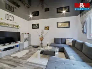 Prodej bytu 2+1, Bukovany, 51 m2