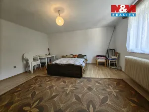 Prodej rodinného domu, Okřesaneč, 243 m2