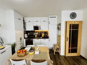 Prodej bytu 2+kk, Praha - Dubeč, Winklerova, 49 m2