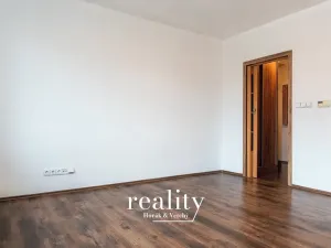 Prodej bytu 2+kk, Hrušovany nad Jevišovkou, Na Vršku, 57 m2