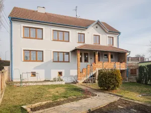 Prodej rodinného domu, Hroznová Lhota, 327 m2