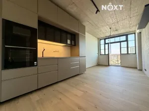 Pronájem bytu 1+kk, Praha - Vysočany, Kolbenova, 38 m2