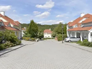 Pronájem rodinného domu, Praha - Nebušice, V oblouku, 212 m2