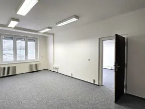 Pronájem kanceláře, Praha - Dejvice, Velflíkova, 47 m2