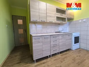 Prodej bytu 2+1, Bušanovice - Želibořice, 56 m2