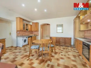 Prodej rodinného domu, Líský, 240 m2