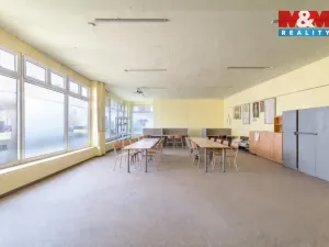 Prodej obchodního prostoru, Frýdek-Místek - Frýdek, Dobrovského, 1150 m2