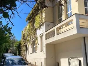 Pronájem kanceláře, Praha - Libeň, V Holešovičkách, 100 m2