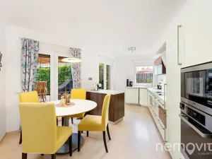 Prodej rodinného domu, Jesenice, Zvonková, 230 m2