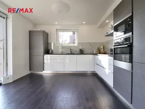 Prodej rodinného domu, Mikulovice, V Loučkách, 231 m2