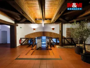 Pronájem bytu 1+kk, Praha - Troja, Povltavská, 66 m2