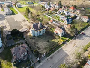 Prodej vily, Nový Bydžov, Třída B. Smetany, 500 m2