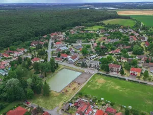Prodej komerční nemovitosti, Klamoš, 865 m2