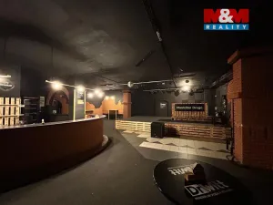 Pronájem obchodního prostoru, Kopřivnice, Smetanova, 582 m2