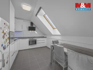 Prodej bytu 2+1, Nehvizdy, Gabčíkova, 50 m2