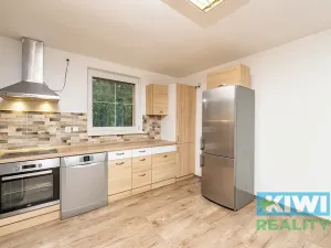 Pronájem kanceláře, Kaňovice, 90 m2