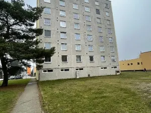 Pronájem bytu 1+kk, Pardubice, Trnovská, 36 m2