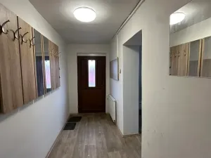 Pronájem rodinného domu, Bánov, 133 m2