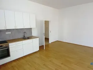 Prodej bytu 2+kk, Náchod, Komenského, 66 m2