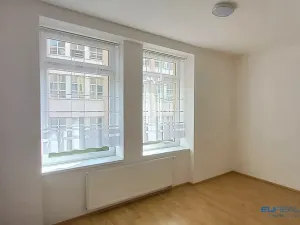 Prodej bytu 2+kk, Náchod, Komenského, 66 m2