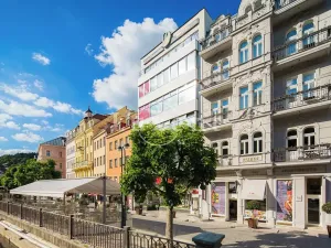 Prodej činžovního domu, Karlovy Vary, Vřídelní, 1221 m2