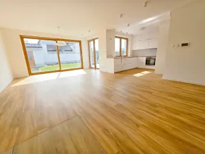 Pronájem rodinného domu, Zeleneč, 170 m2