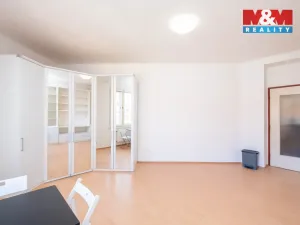 Pronájem bytu 1+kk, Praha - Dejvice, Kafkova, 33 m2
