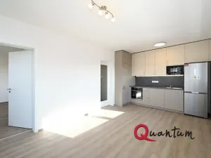 Pronájem bytu 2+kk, Praha - Vysočany, Poděbradská, 50 m2