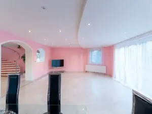 Prodej vily, Kostelec na Hané, 200 m2