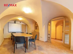 Prodej komerční nemovitosti, Šumperk, nám. Míru, 200 m2